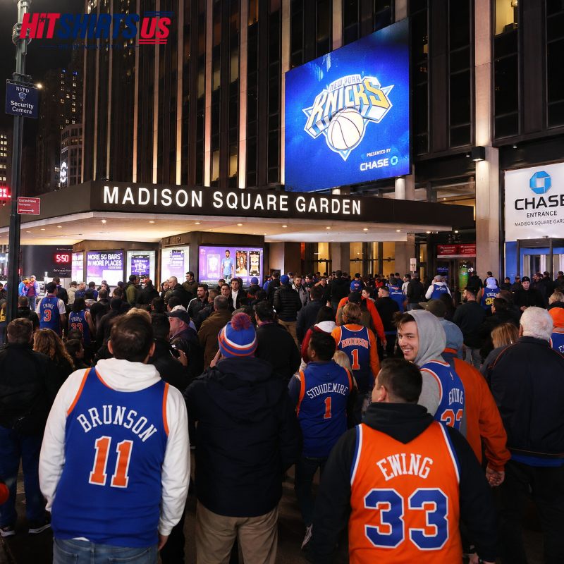 Madison Square Garden Knicks Fans Before Game Night